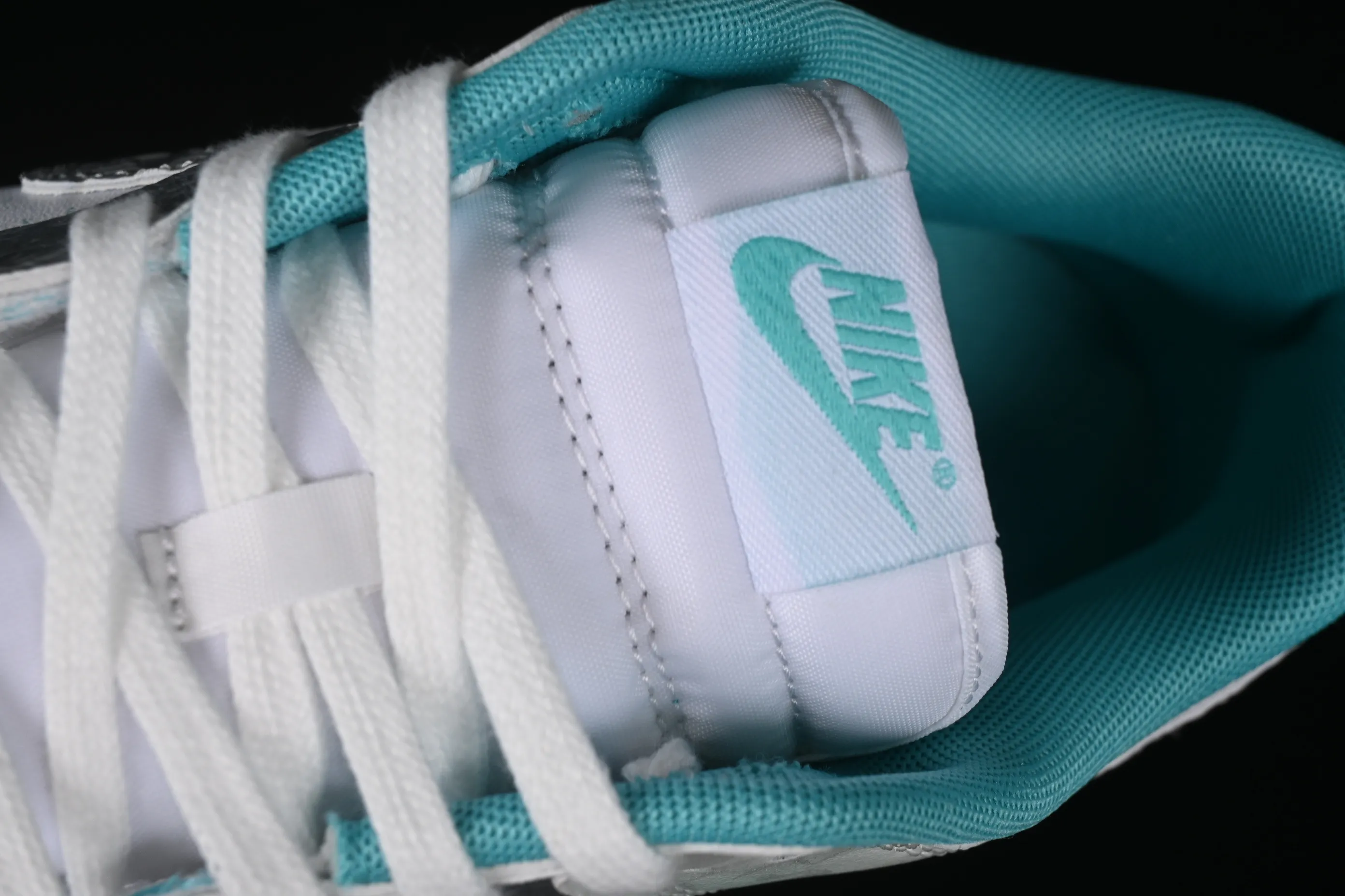 All Categories Nk SB Dunk Series Nk SB Dunk Low Low-top Sneakers Nk Dunk Low Panda Prank Special Project Heartbeat Email Mint Heart SB Low-top Casual Sneakers DV0833-102